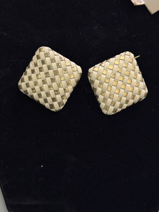 Vintage clip on