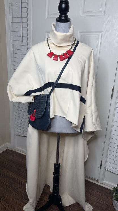 3pc Style me poncho & navy vintage purse